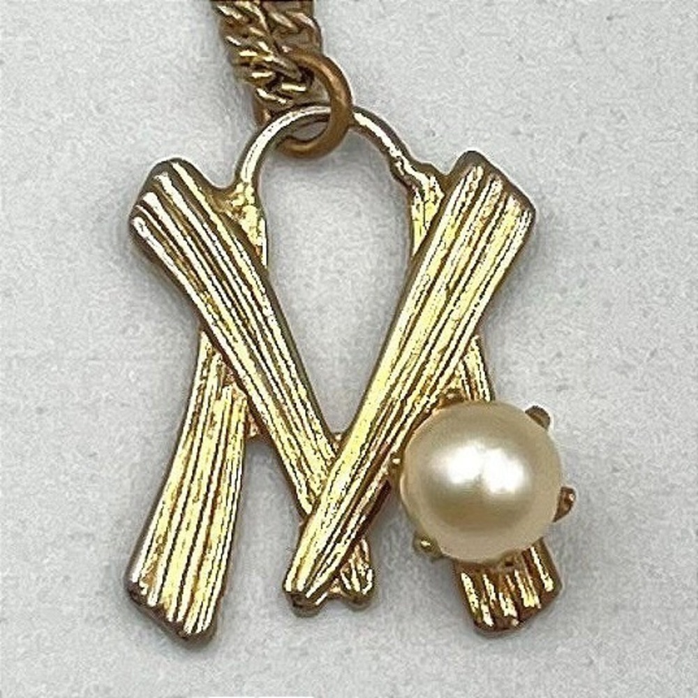 Vintage Gold Tone Initial‎ M Faux Pearl Pendant Necklace Retro Jewelry Fashion